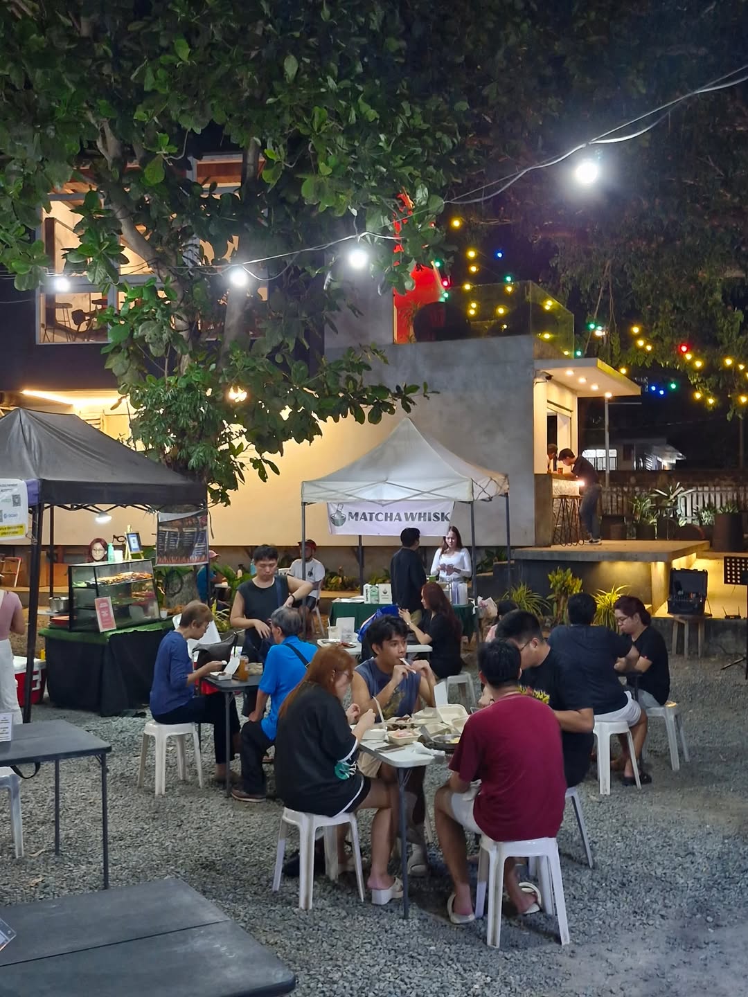 Night market dining and drinks